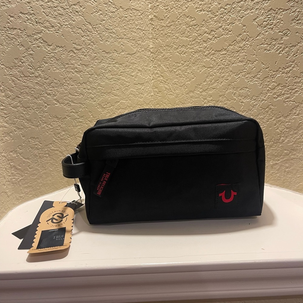 True Religion Men’s Travel/Shave Kit Toiletry Bag.
